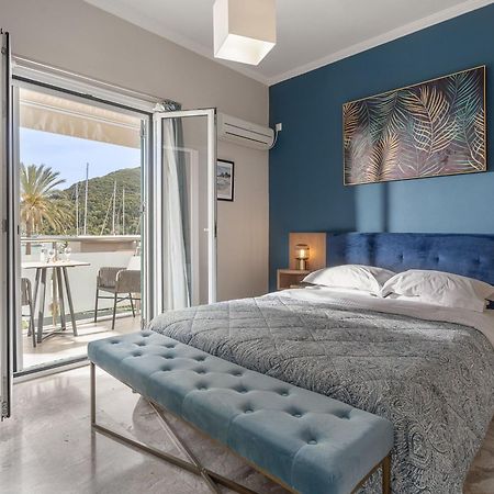 Captain'S Seafront Apartments Нидри Экстерьер фото