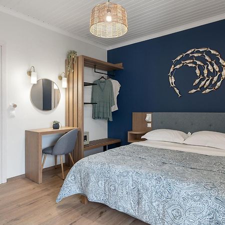 Captain'S Seafront Apartments Нидри Экстерьер фото