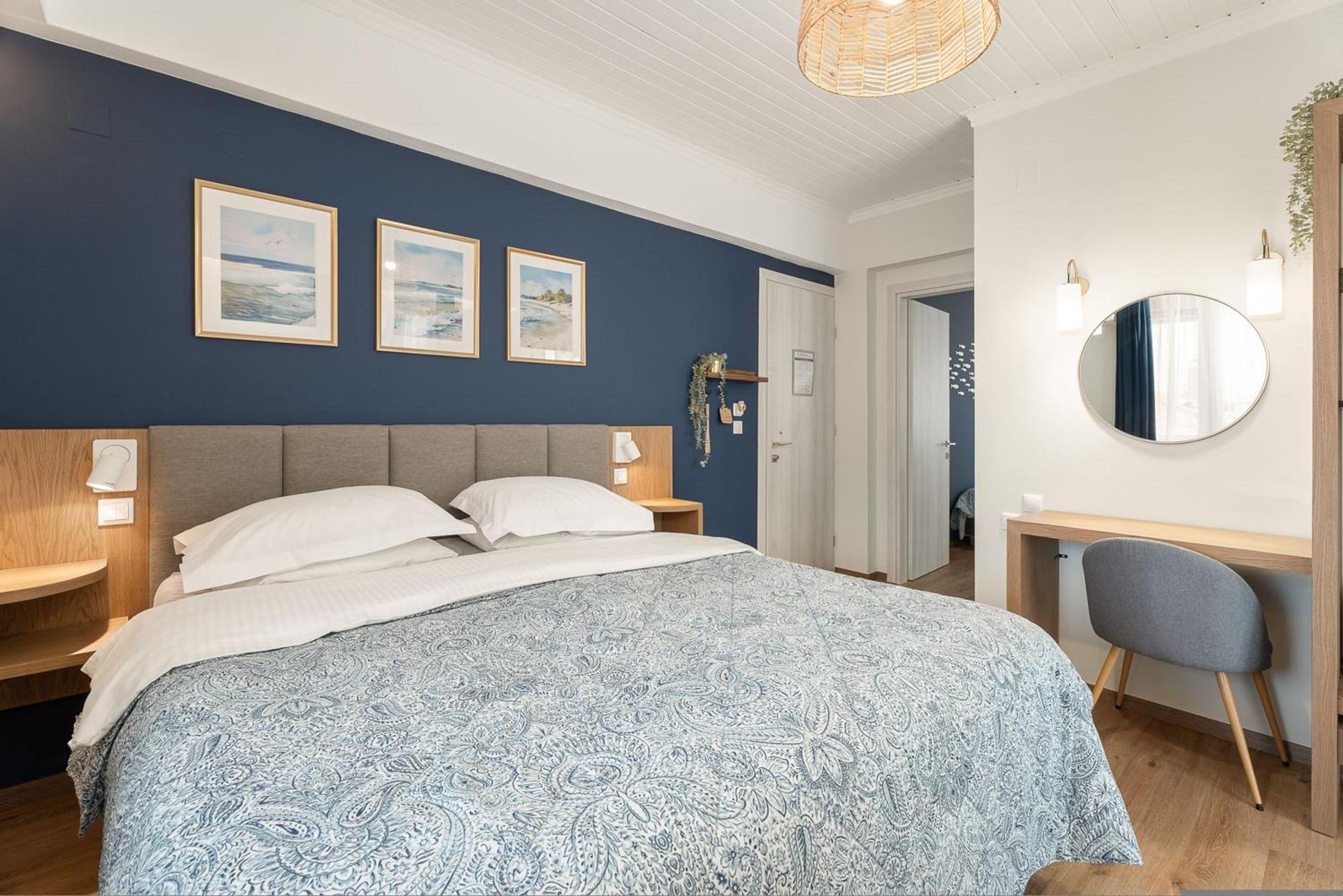 Captain'S Seafront Apartments Нидри Экстерьер фото