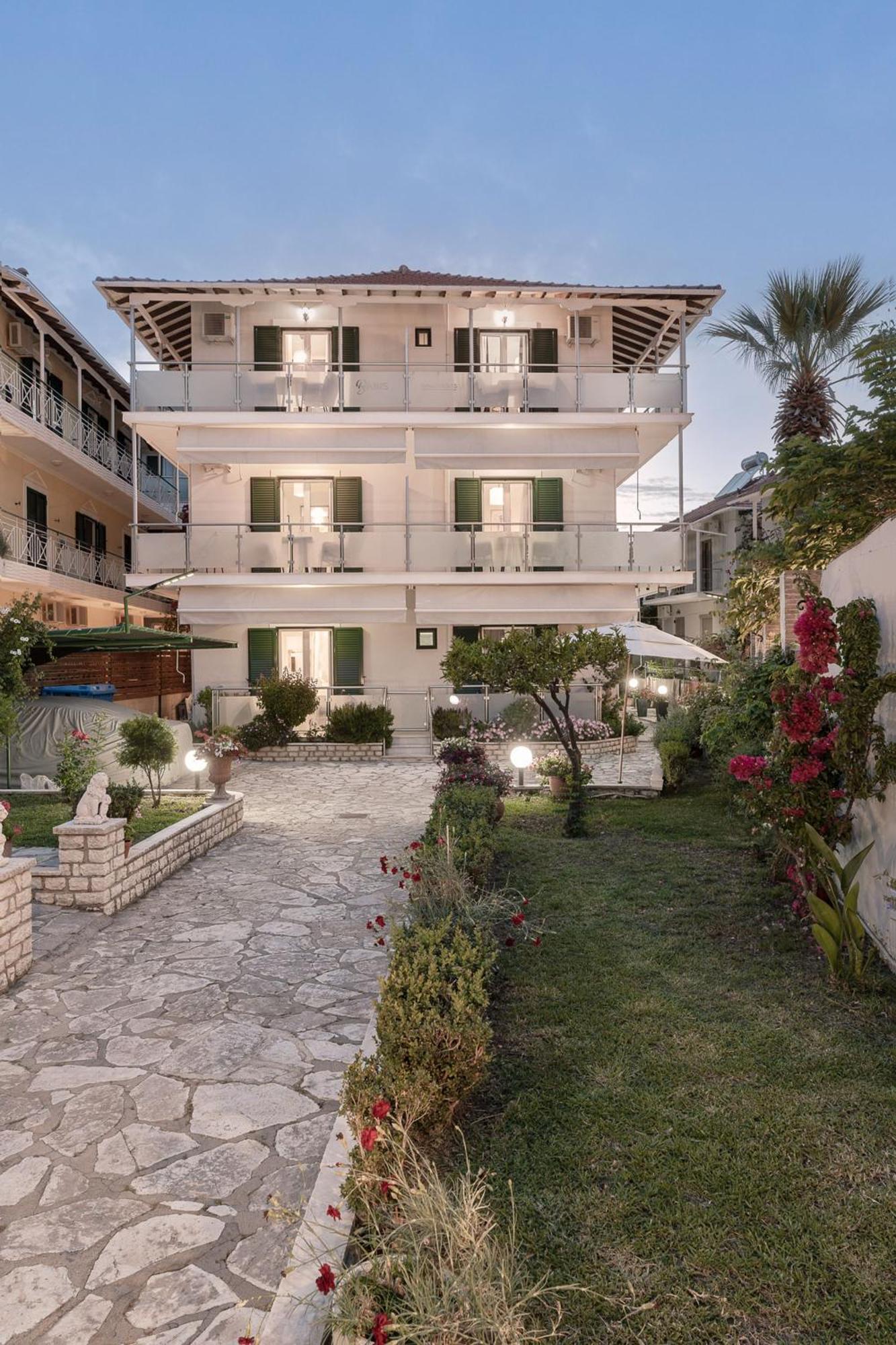 Captain'S Seafront Apartments Нидри Экстерьер фото